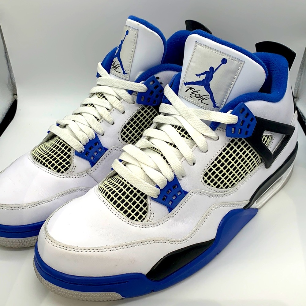 Retro Jordan 4 size 12